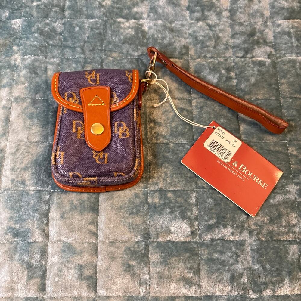 Dooney & Bourke Signature Multi-Function Wristlet/Pouch Y2K Classic